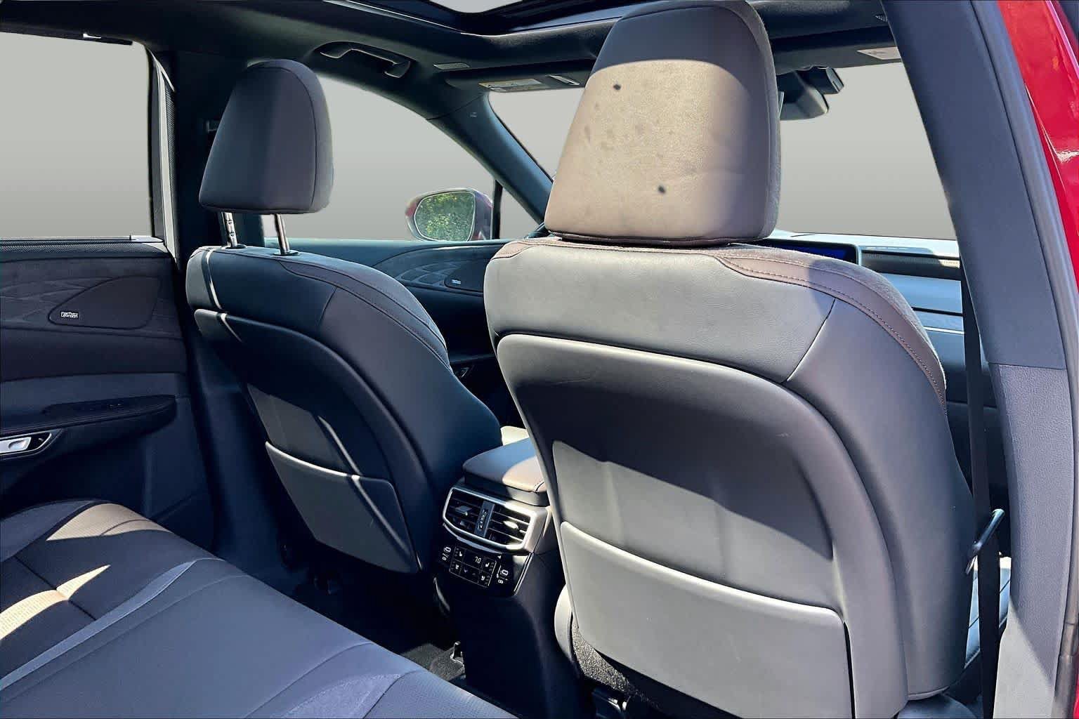 Used 2024 Lexus RX 350 AWD w/ Convenience Package image 20