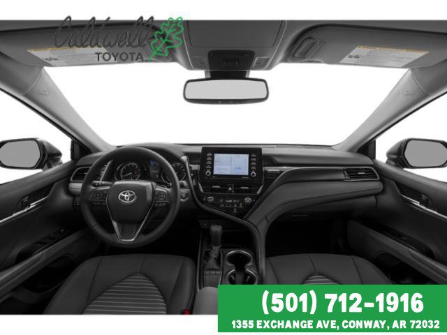 Used 2024 Toyota Camry SE image 8