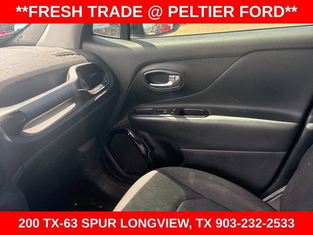 Used 2018 Jeep Renegade Altitude w/ Safety & Security Group AWD/4WD image 15