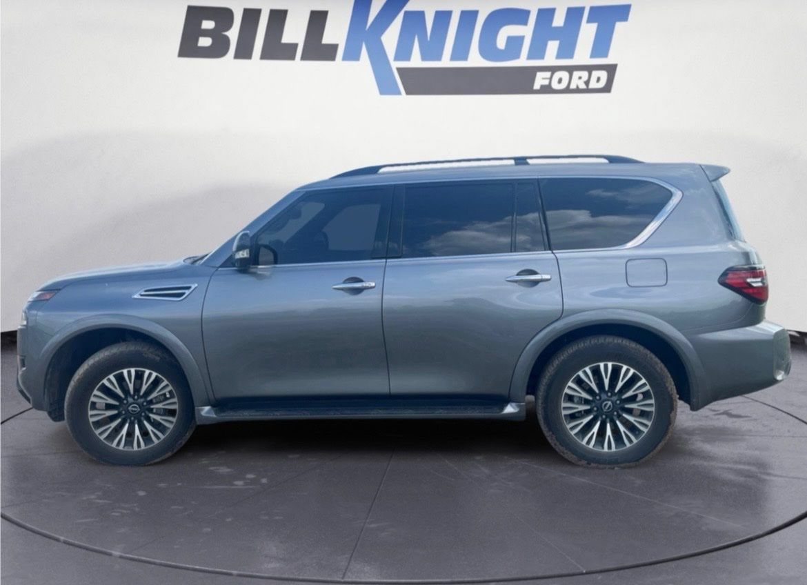 Used 2024 Nissan Armada SL w/ Midnight Edition Package RWD image 2