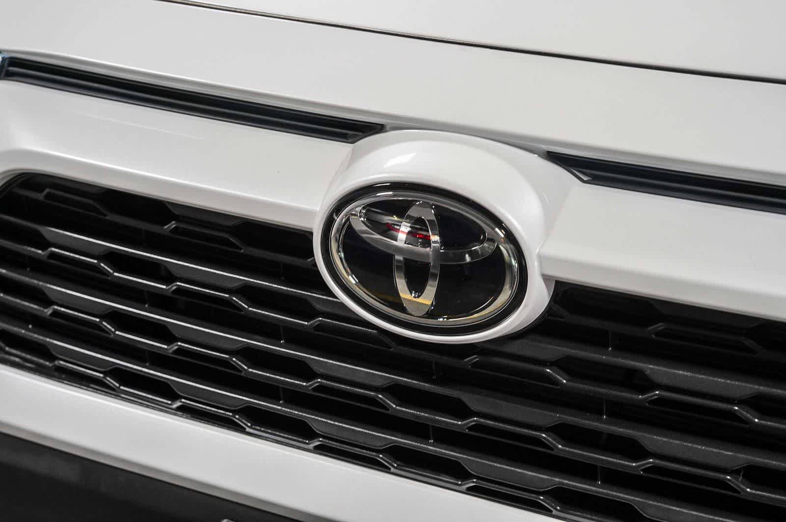 Certified 2024 Toyota RAV4 XLE Premium FWD image 9