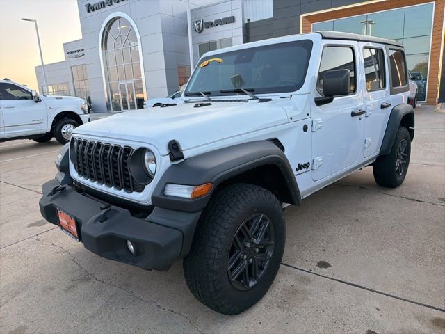 Used 2024 Jeep Wrangler Sport S image 5