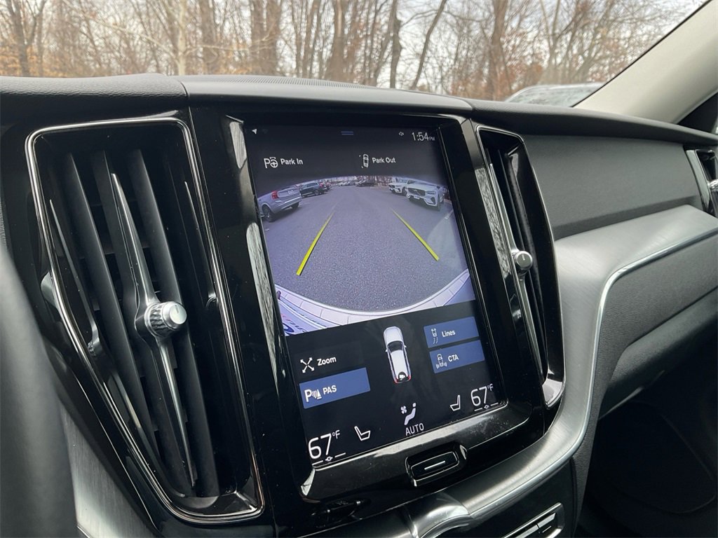 Used 2019 Volvo XC60 T6 Momentum w/ Premium Package image 22