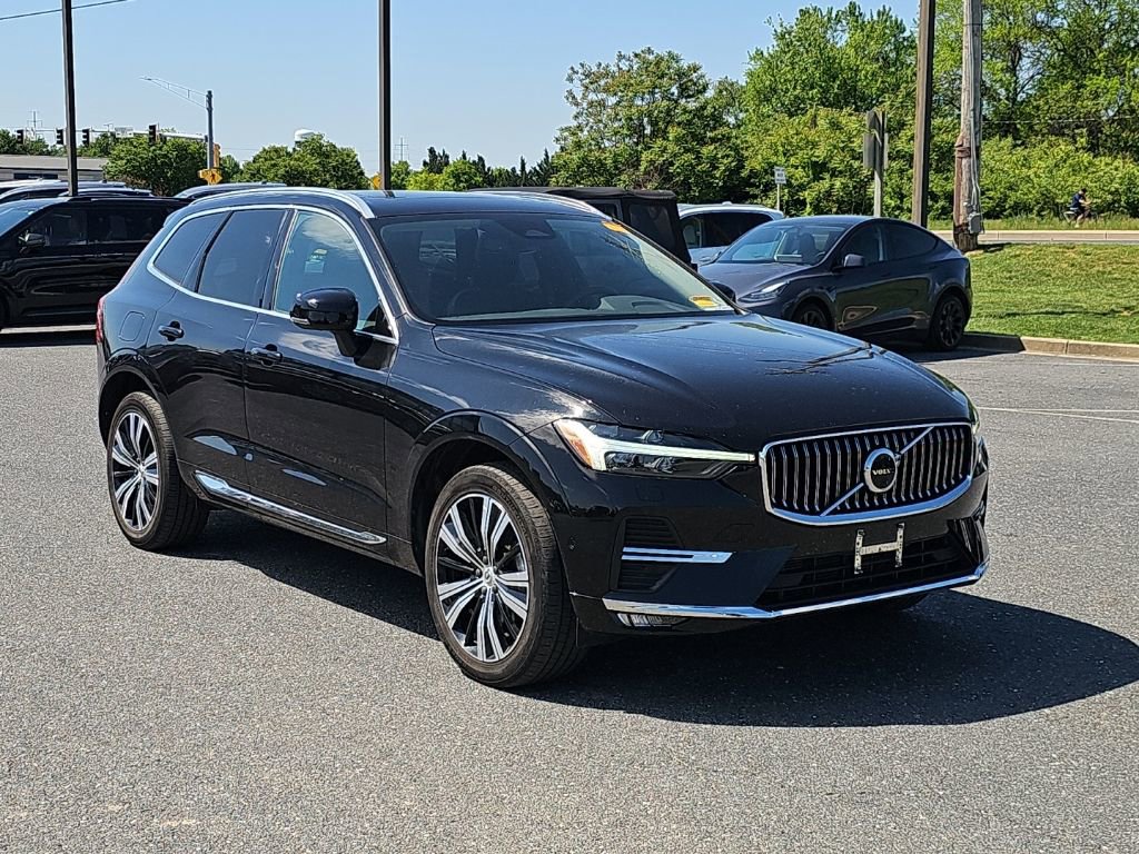 Used 2023 Volvo XC60 B5 Plus w/ Climate Package AWD/4WD image 1