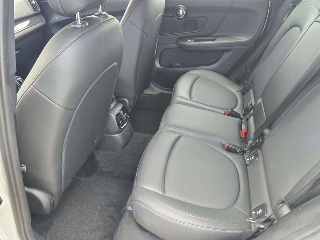 Used 2021 MINI Cooper Countryman FWD image 12