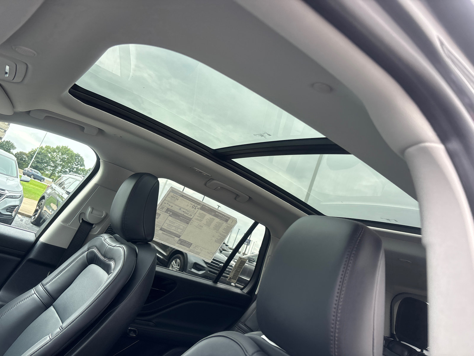New 2027 Lincoln Aviator Reserve AWD/4WD image 23