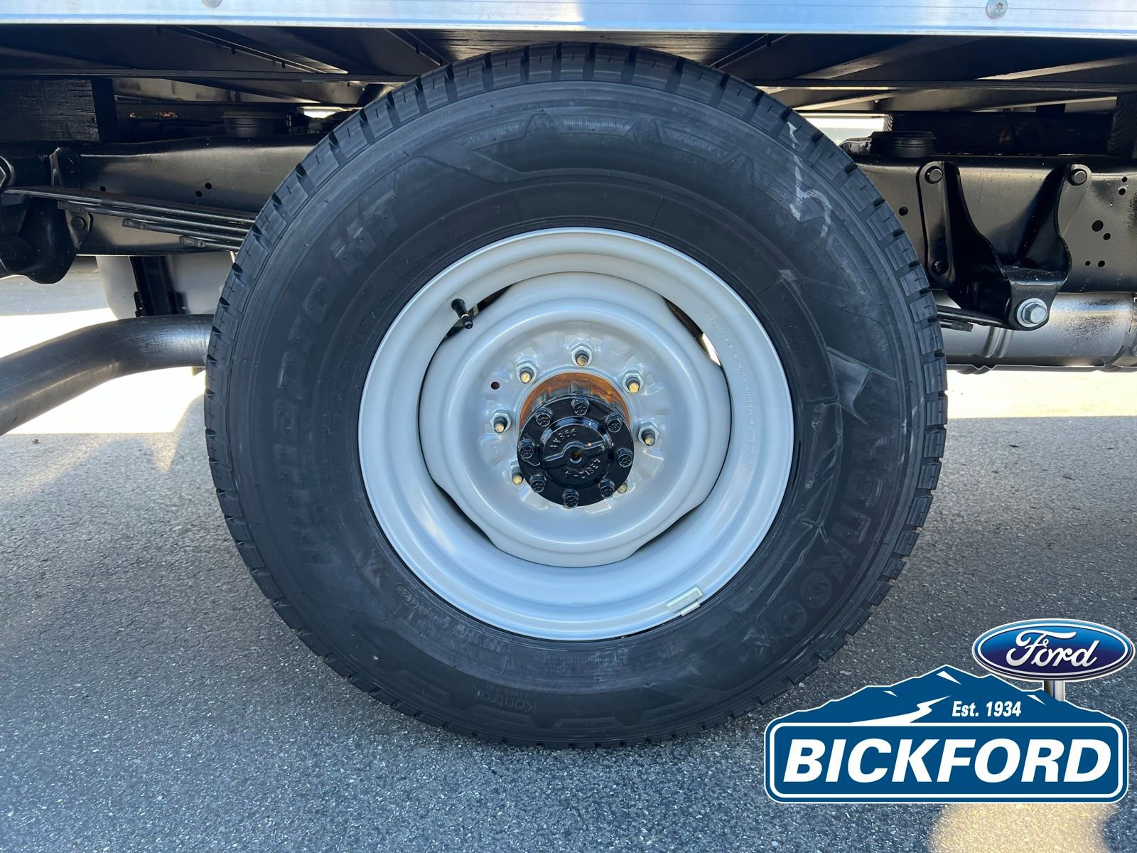 New 2026 Ford E-350 and Econoline 350 Super Duty w/ Interior Upgrade Package image 17