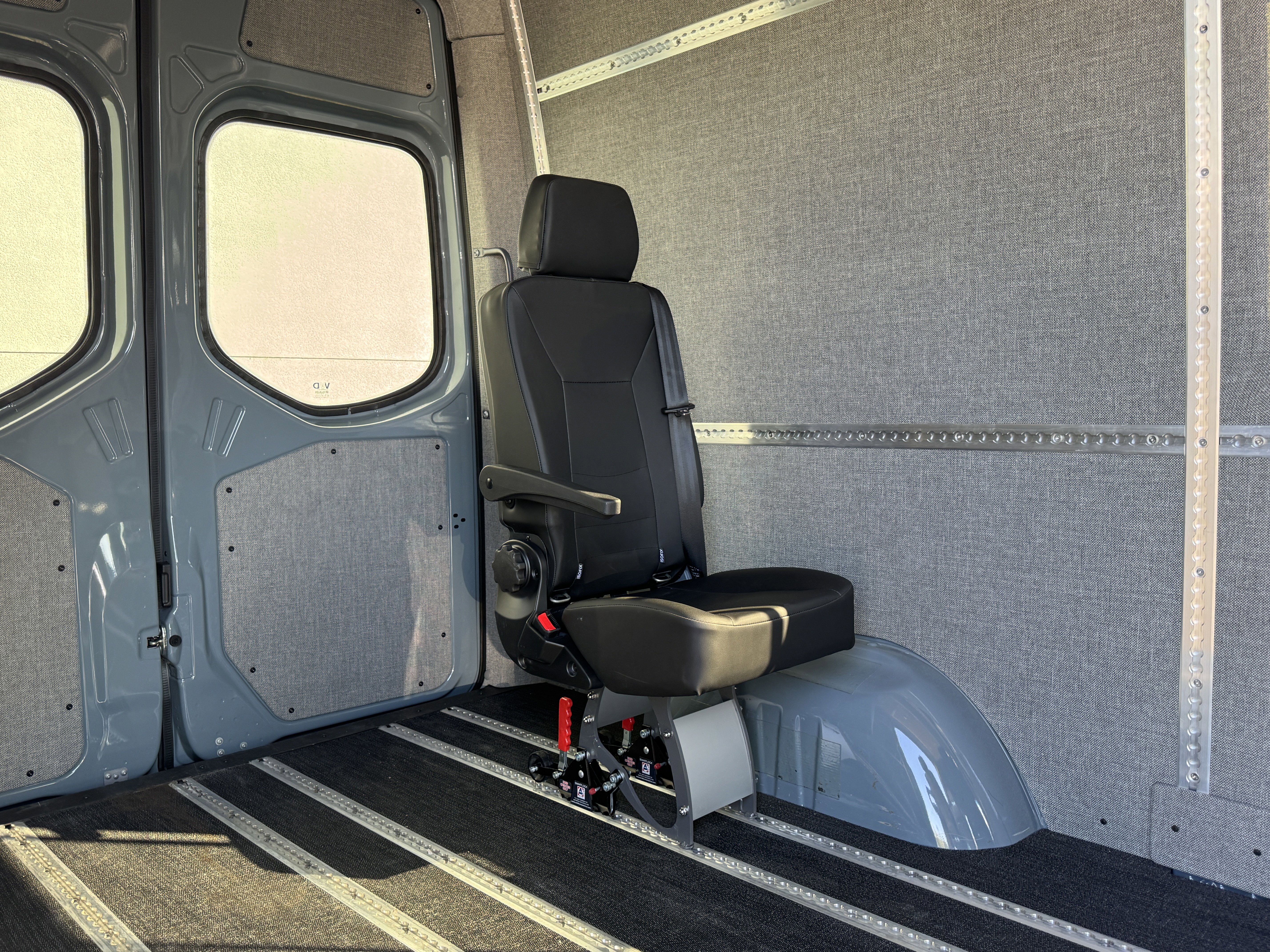 Used 2023 Mercedes-Benz Sprinter 2500 image 16