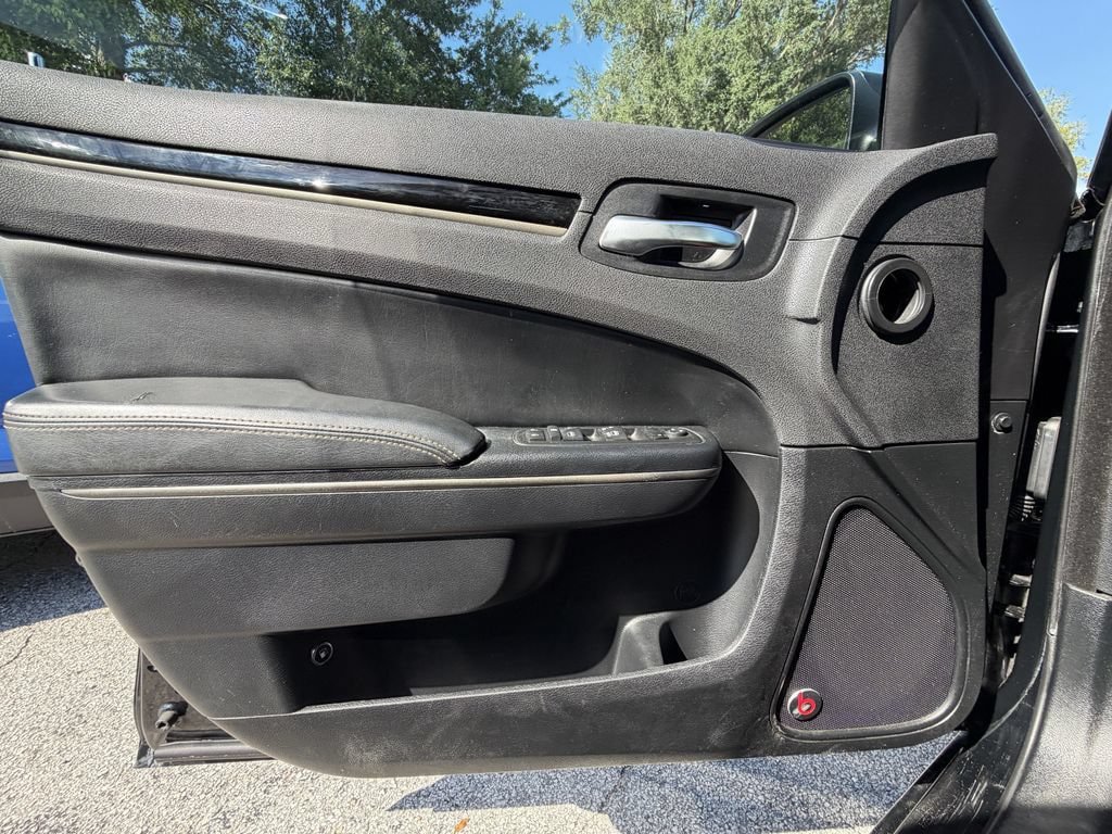 Used 2017 Chrysler 300 S RWD image 21