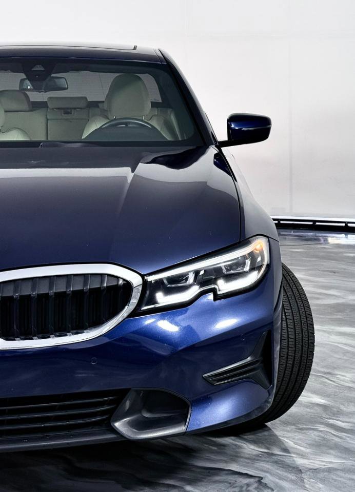 Used 2019 BMW 330i xDrive Sedan w/ Convenience Package AWD/4WD image 6