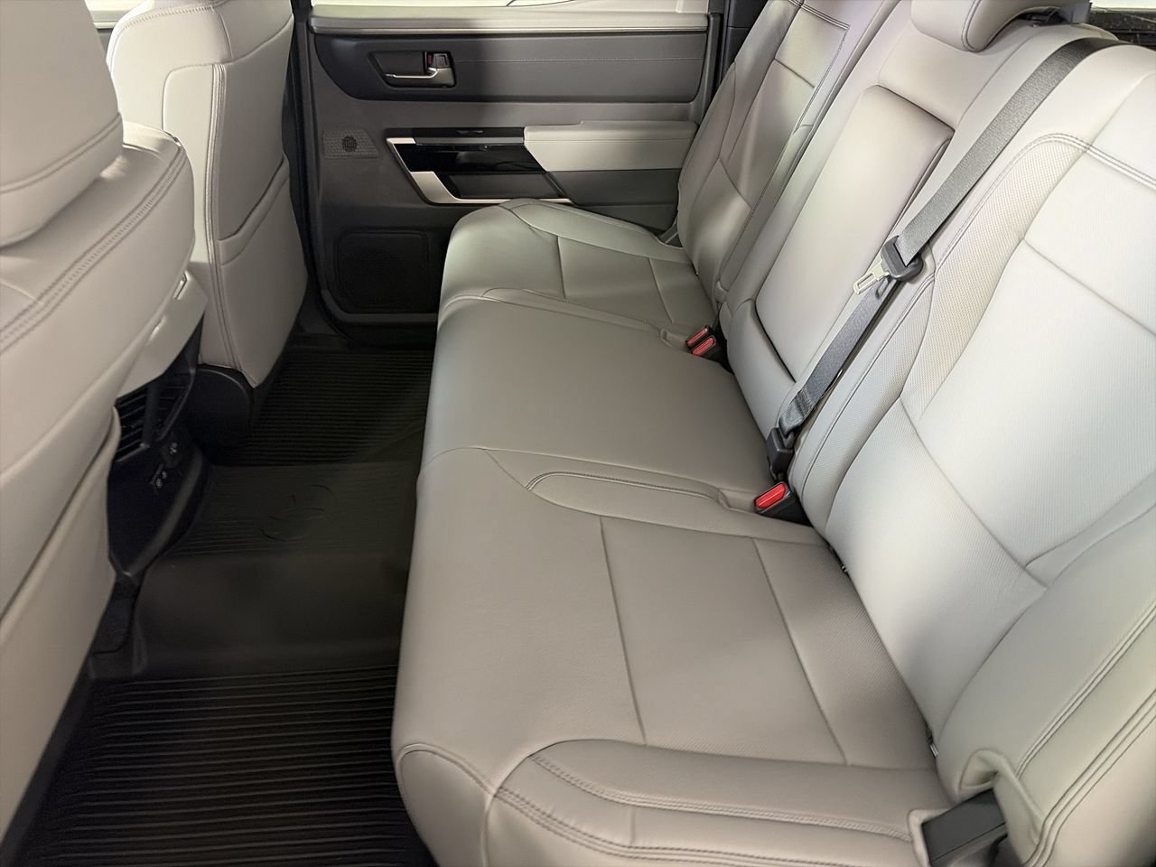 New 2026 Toyota Tundra Limited AWD/4WD image 22