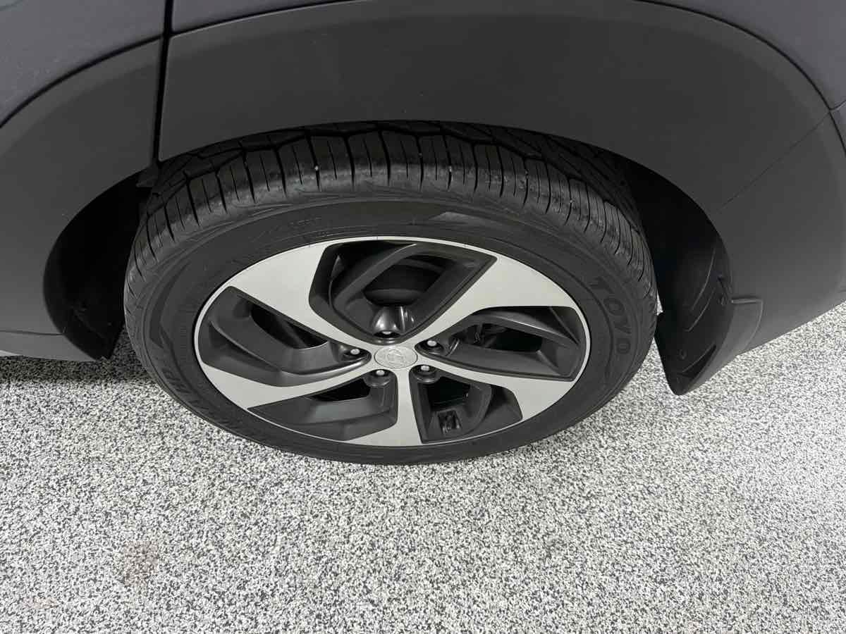 Used 2017 Hyundai Tucson Limited w/ Limited Ultimate Package 03 FWD image 44