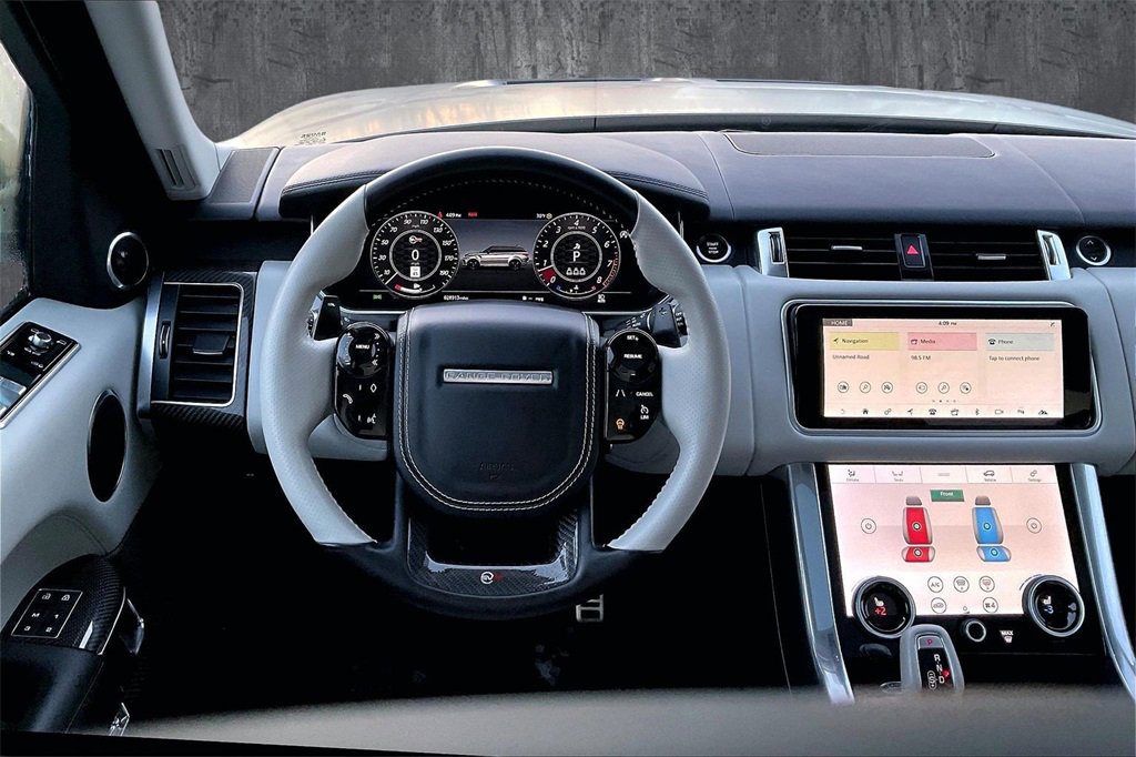 Used 2022 Land Rover Range Rover Sport SVR image 8