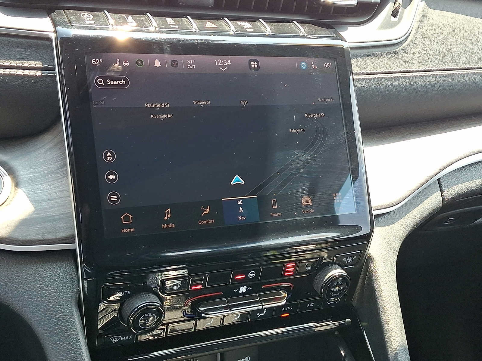 Certified 2023 Jeep Grand Cherokee L Limited AWD/4WD image 19
