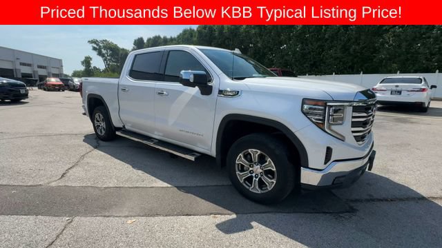 Used 2024 GMC Sierra 1500 SLT AWD/4WD image 2