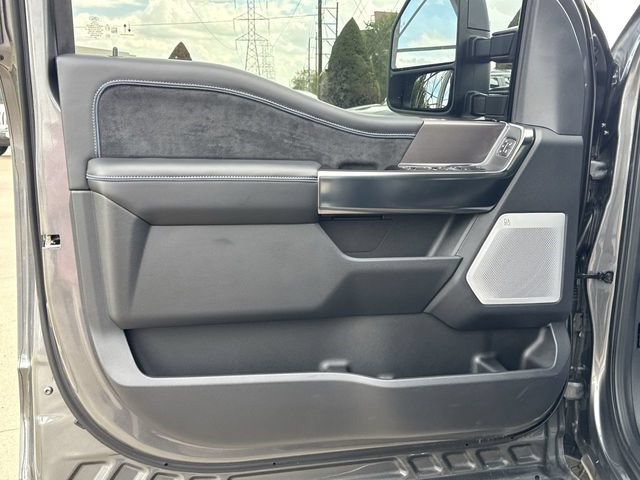 Used 2026 Ford F250 Platinum AWD/4WD image 22