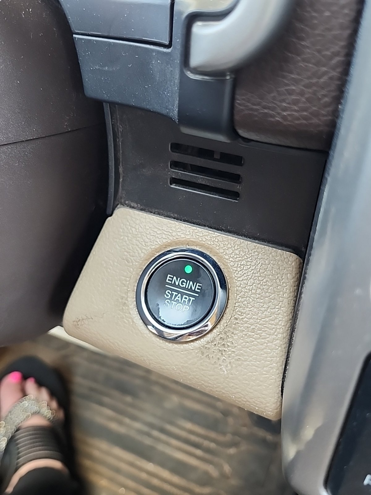 Used 2019 Ford F150 Lariat AWD/4WD image 17