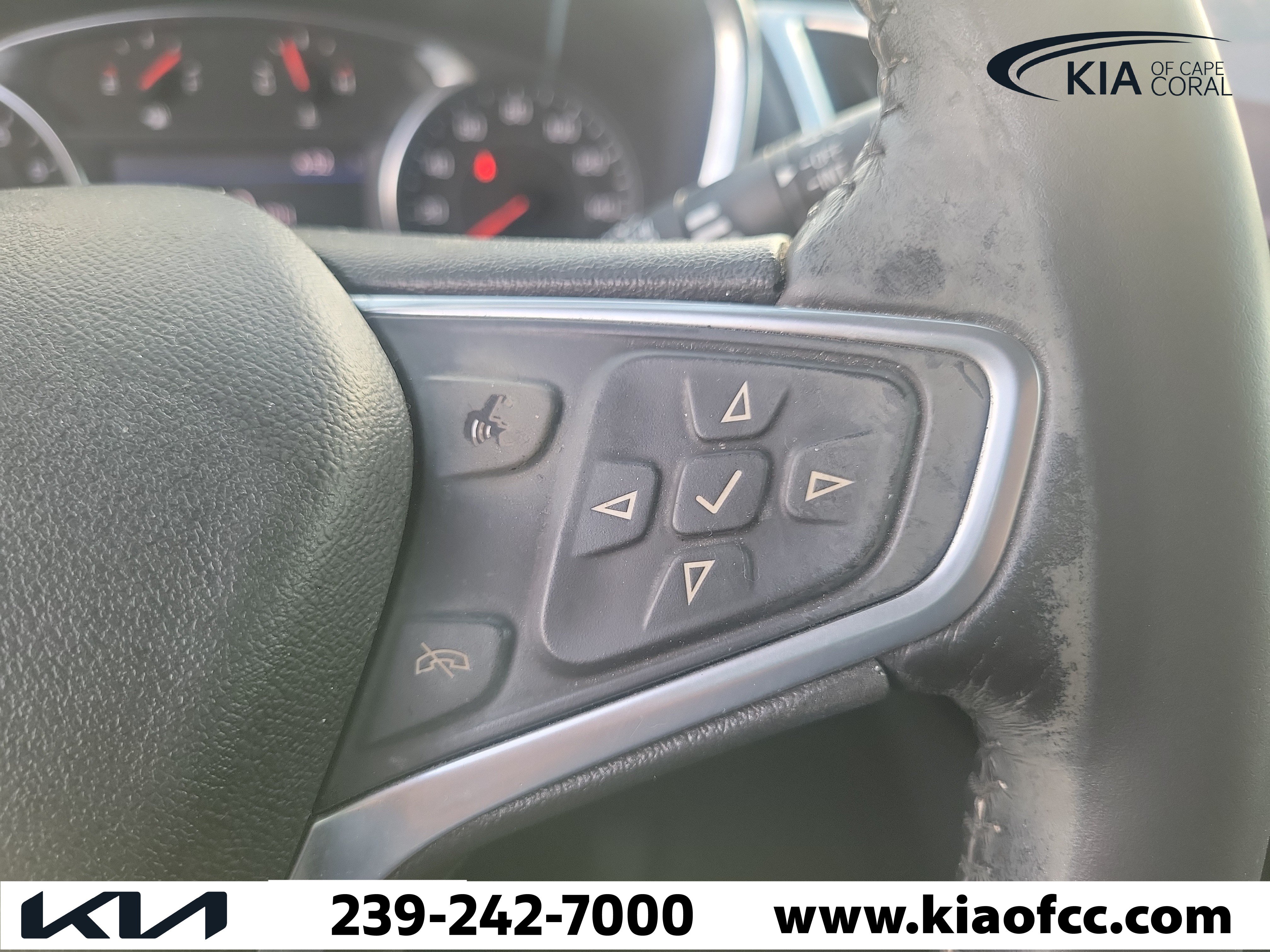 Used 2022 Chevrolet Equinox Premier w/ Redline Edition FWD image 29