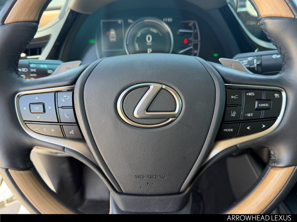 Used 2024 Lexus ES 300h Ultra Luxury w/ Accessory Package (Z1) FWD image 36