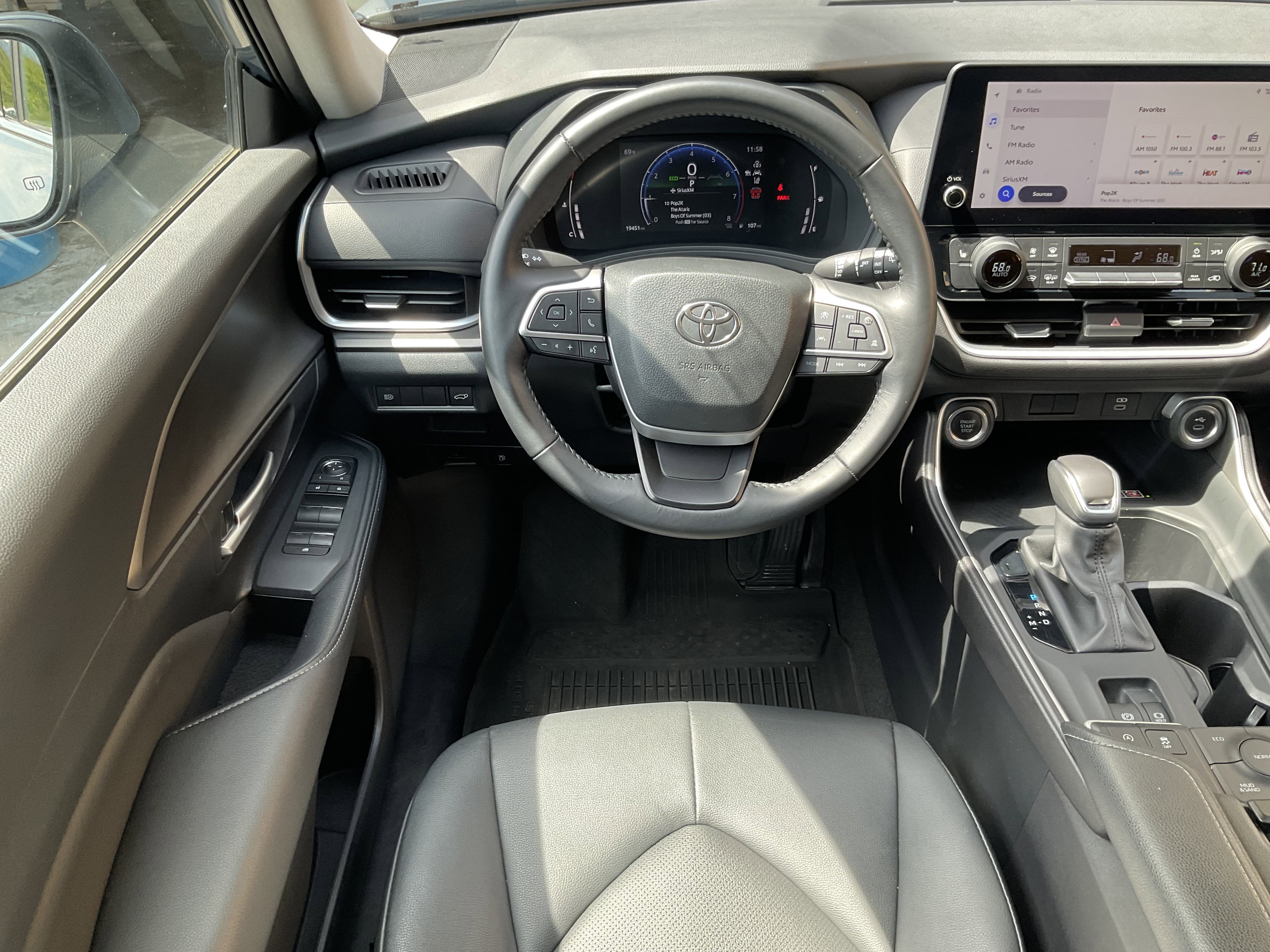 Used 2024 Toyota Grand Highlander XLE image 23
