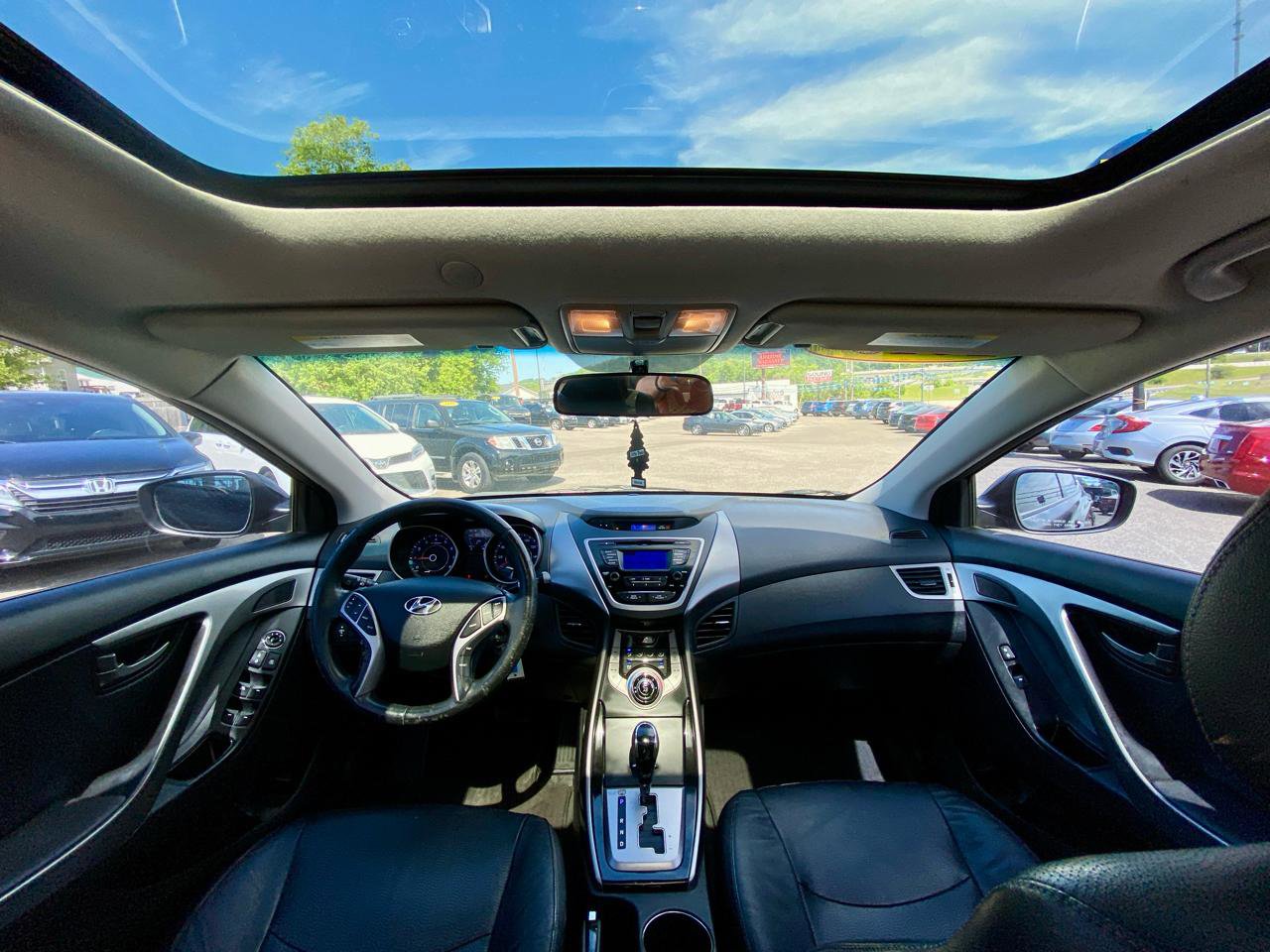Used 2013 Hyundai Elantra Limited FWD image 15