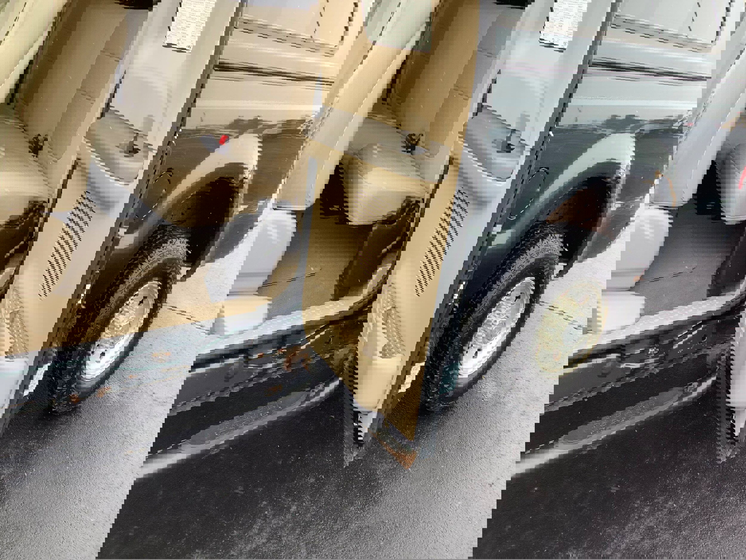 Used 2004 Ford F250 XLT image 9