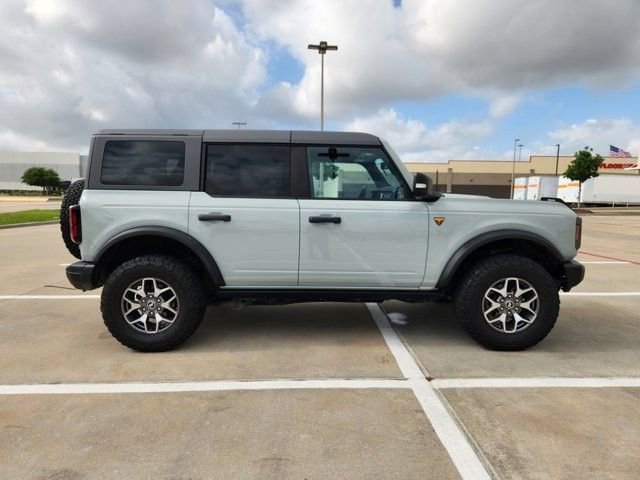 Used 2023 Ford Bronco Badlands image 4