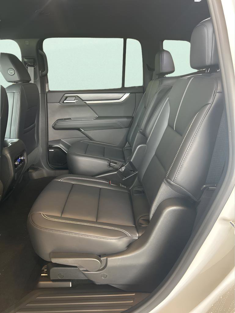 New 2026 GMC Acadia Elevation w/ Black Edition image 17