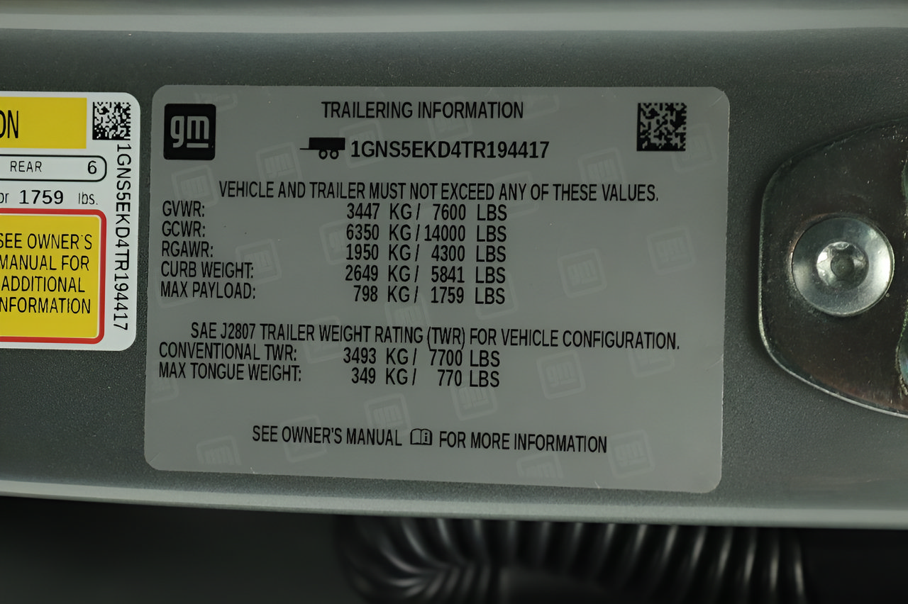 Used 2026 Chevrolet Suburban RST RWD image 16
