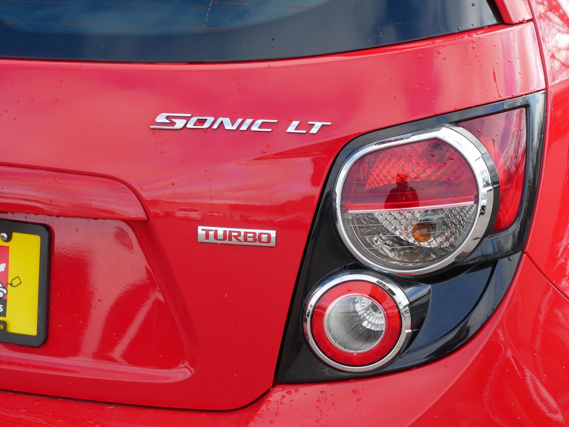 Used 2014 Chevrolet Sonic LT image 17