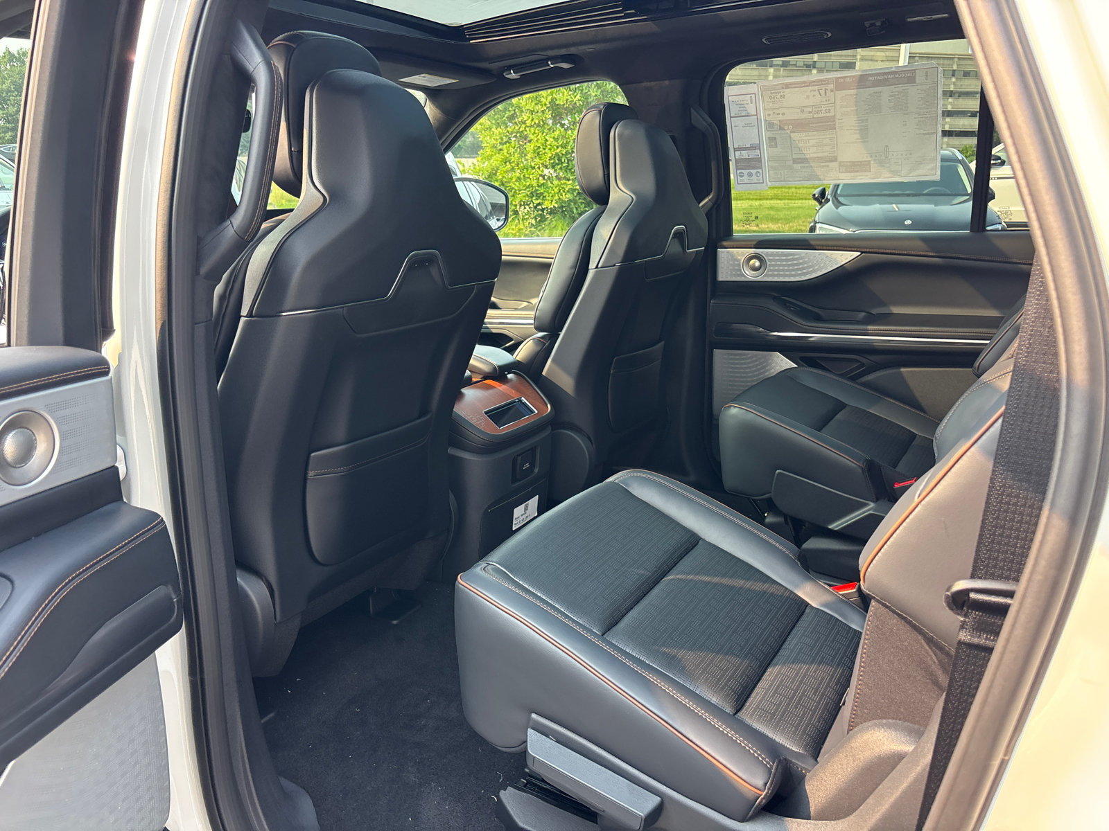 New 2027 Lincoln Navigator L Black Label AWD/4WD image 27