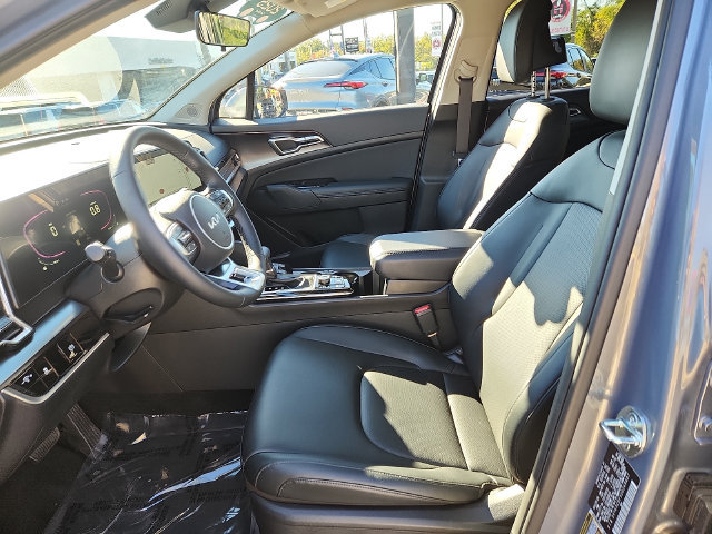 Used 2025 Kia Sportage EX AWD/4WD image 13
