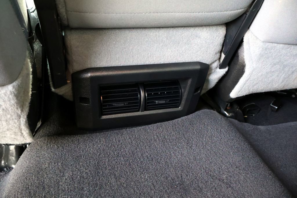Used 2019 RAM 1500 Classic SLT AWD/4WD image 26