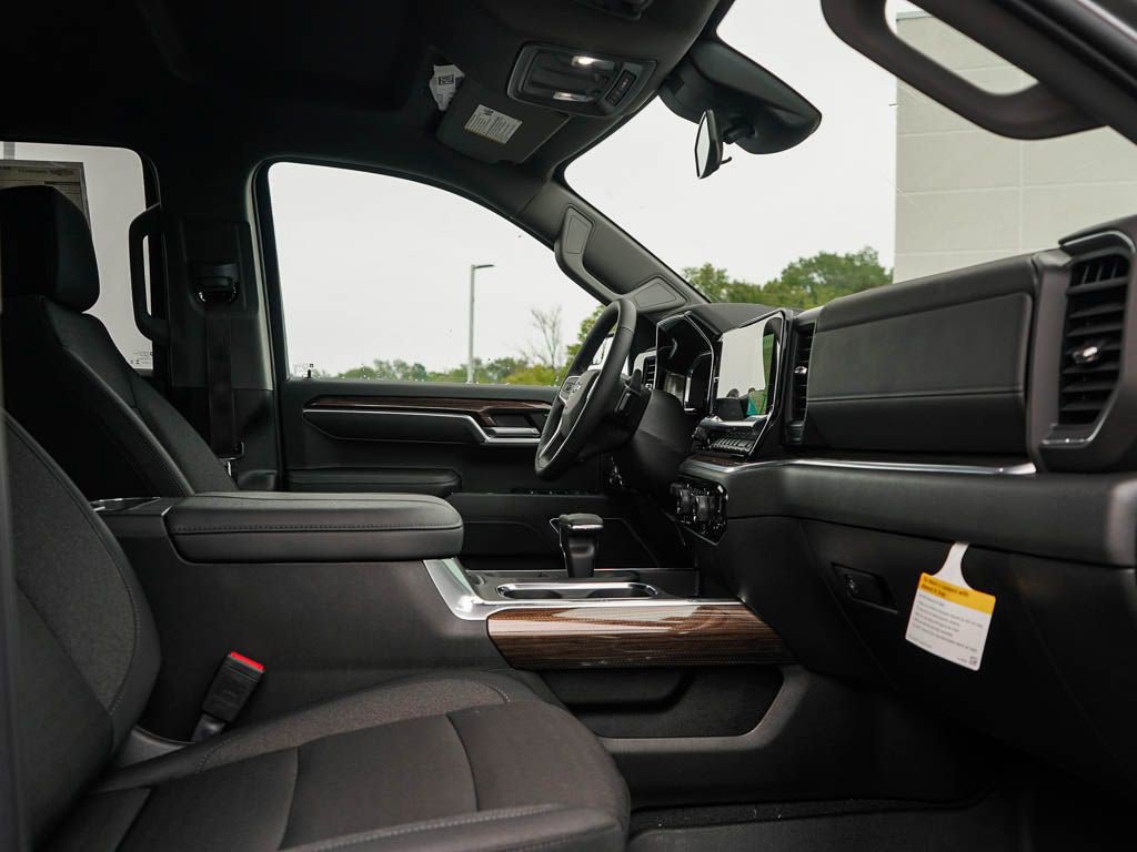 New 2026 Chevrolet Silverado 1500 RST AWD/4WD image 9