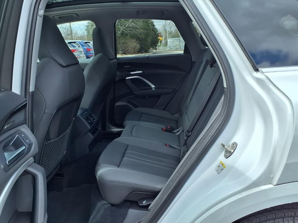 Used 2025 Audi Q5 Premium Plus w/ Premium Plus image 15