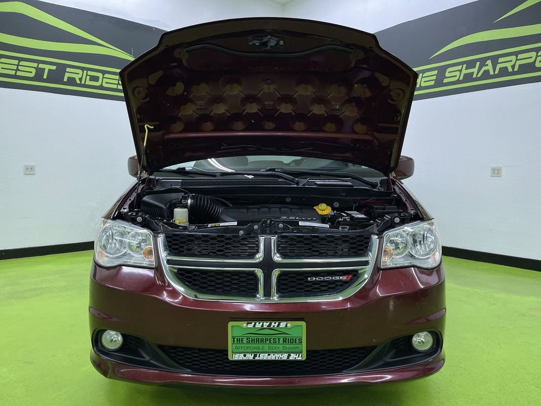 Used 2018 Dodge Grand Caravan SXT image 4