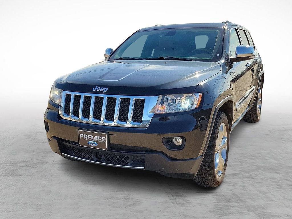 Used 2013 Jeep Grand Cherokee Overland w/ Advance Technology Group AWD/4WD image 4