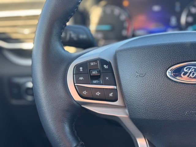 Used 2023 Ford Explorer XLT w/ Equipment Group 202A image 10