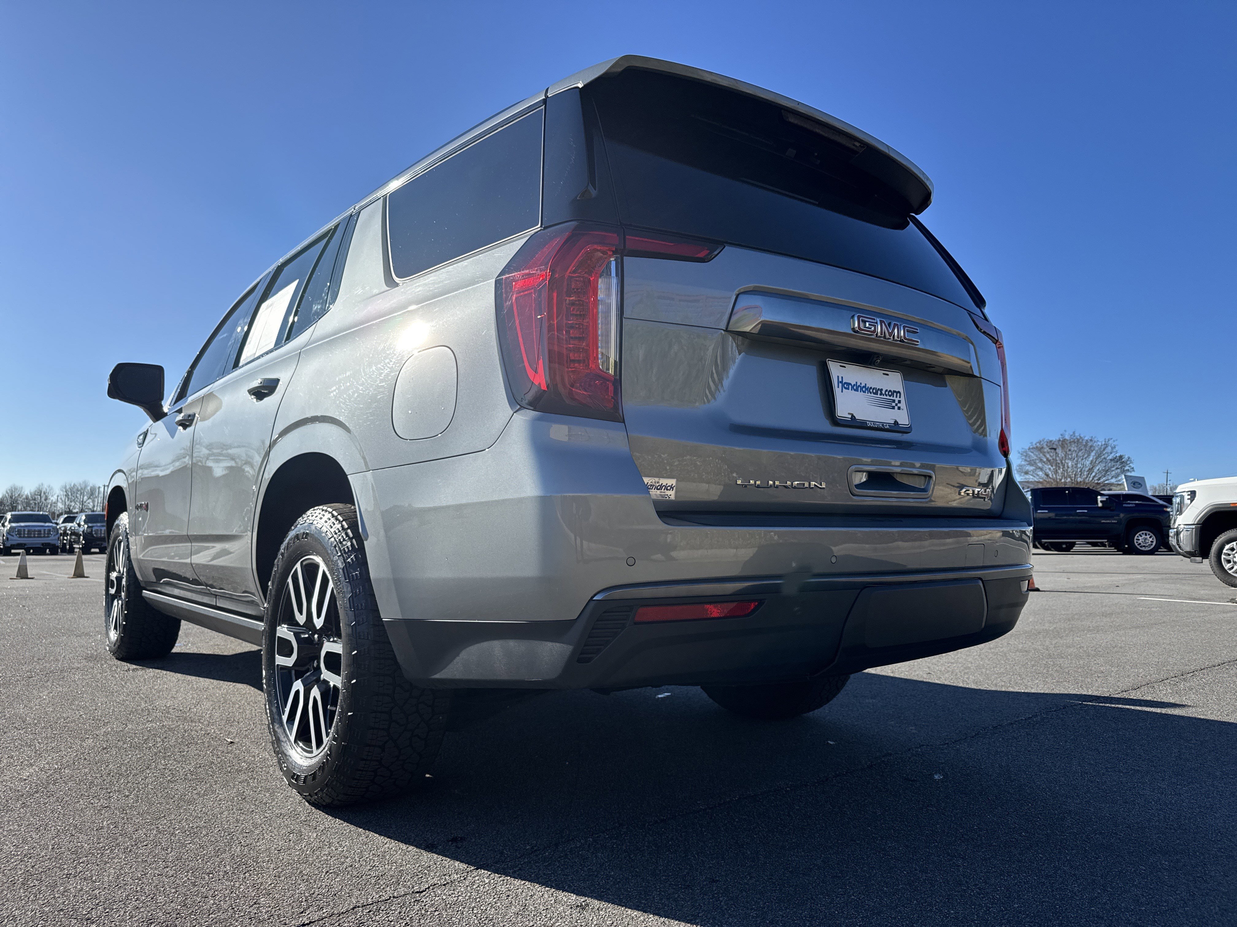 Used 2023 GMC Yukon AT4 w/ AT4 Premium Package image 8
