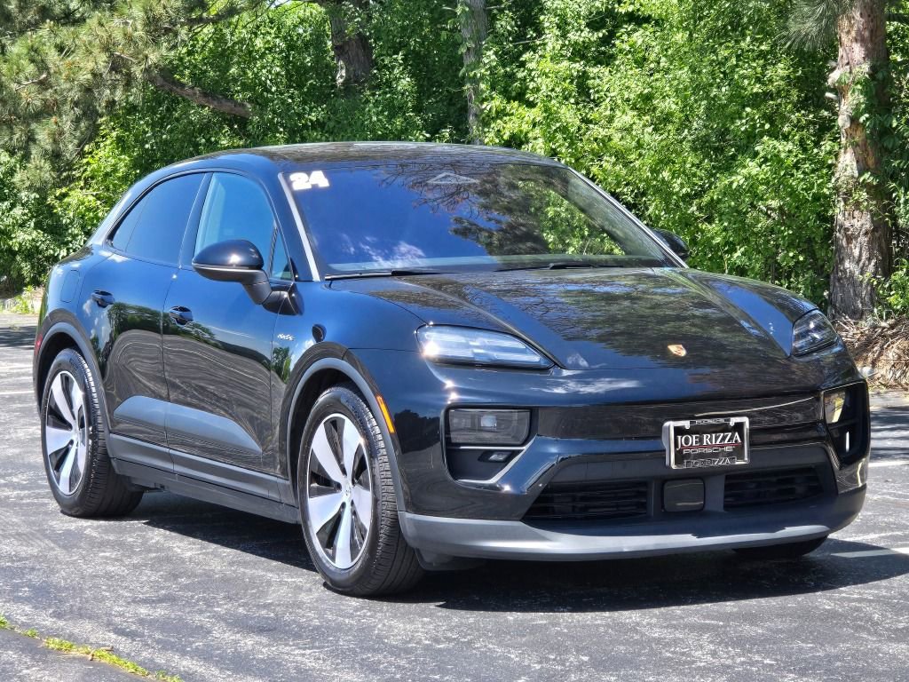 Certified 2024 Porsche Macan 4 Electric image 9