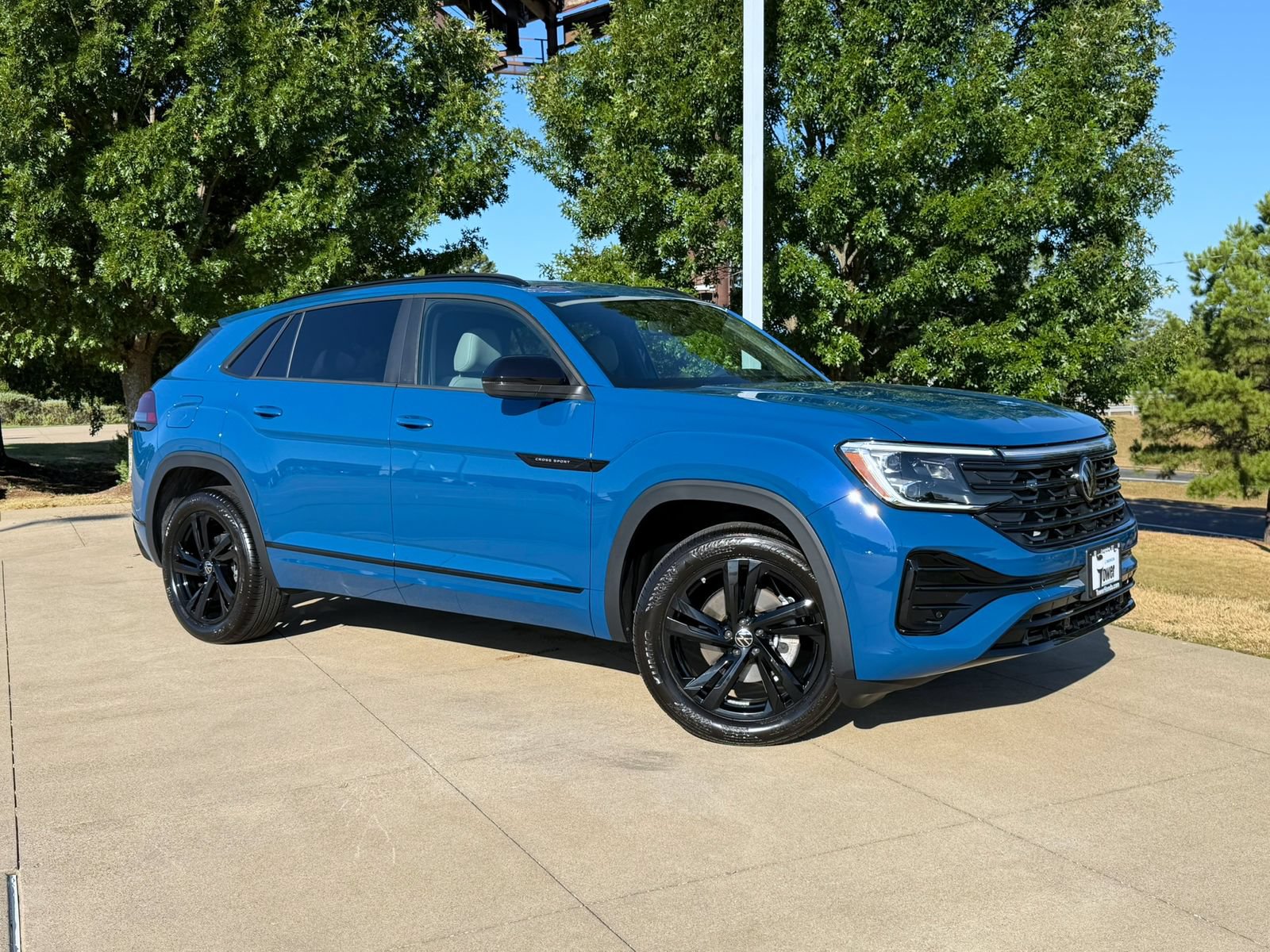 Used 2025 Volkswagen Atlas Cross Sport SEL R-Line