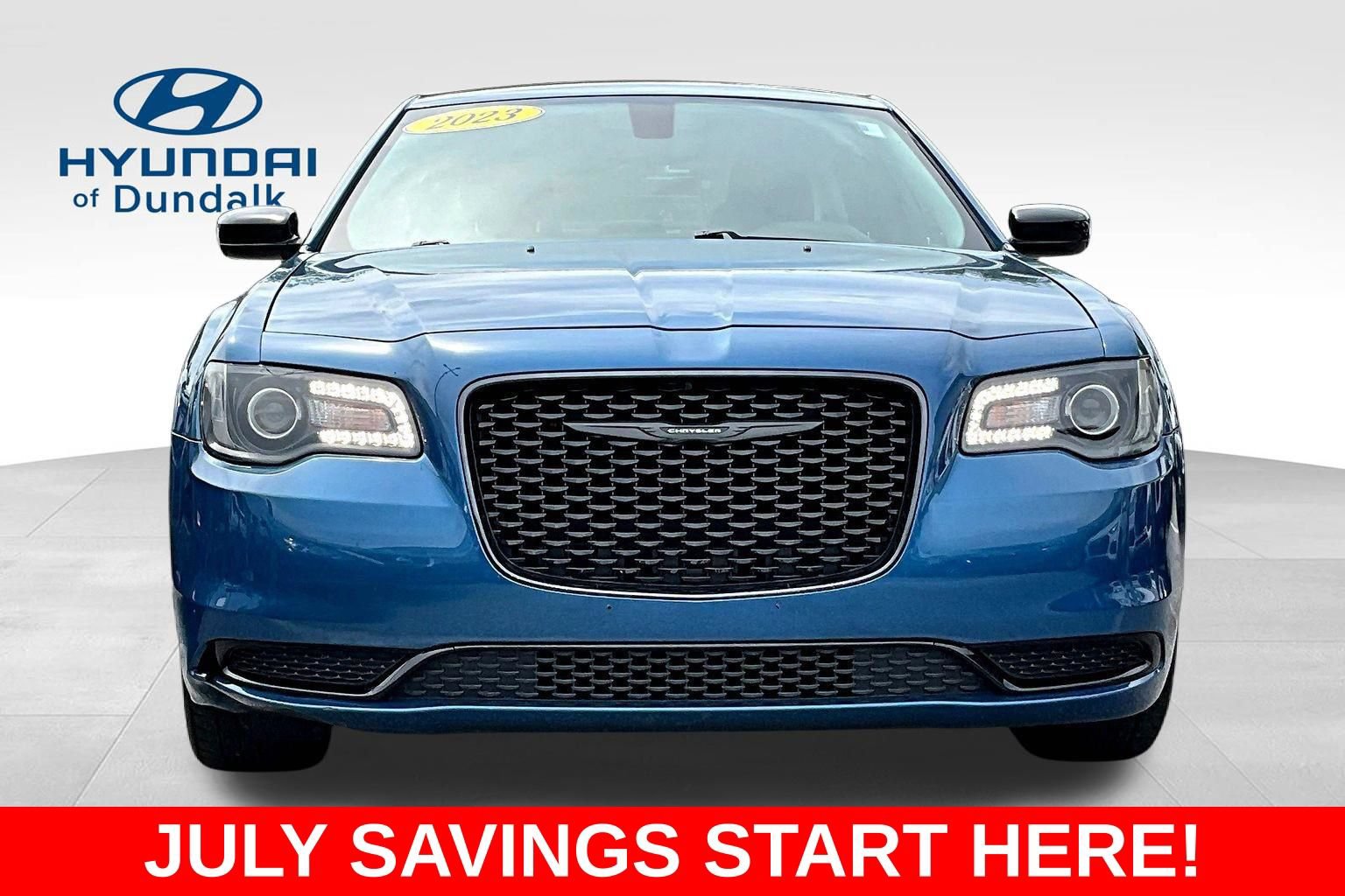 Used 2023 Chrysler 300 Touring w/ Sport Appearance Package RWD image 2