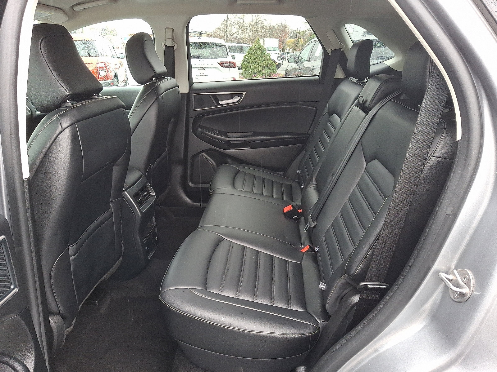 Used 2024 Ford Edge SEL w/ Convenience Package image 10