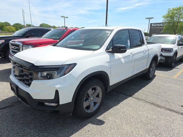 Used 2025 Honda Ridgeline TrailSport image 1