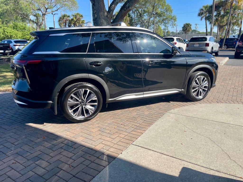 Used 2026 INFINITI QX60 Luxe w/ Cargo Package FWD image 7