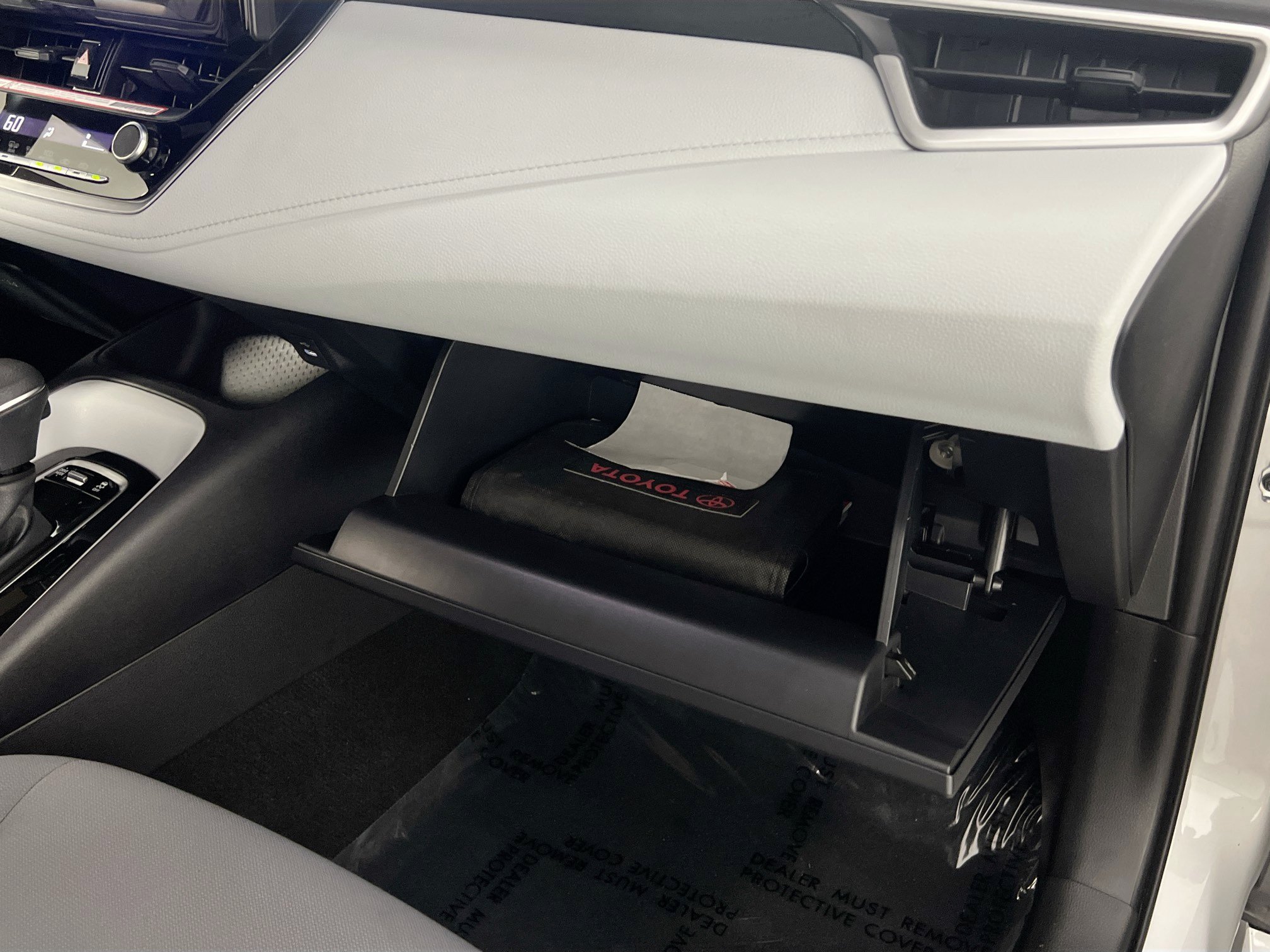 Used 2025 Toyota Corolla SE FWD image 35