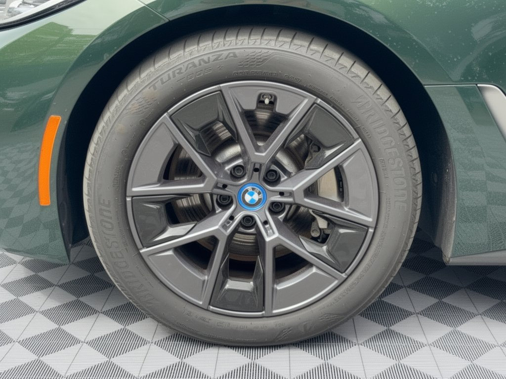 Used 2023 BMW i4 eDrive35 w/ Premium Package RWD image 13