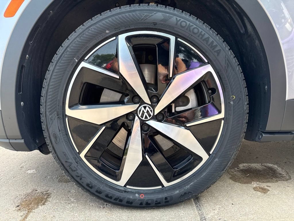 Certified 2023 Volkswagen ID.4 Pro S AWD/4WD image 28