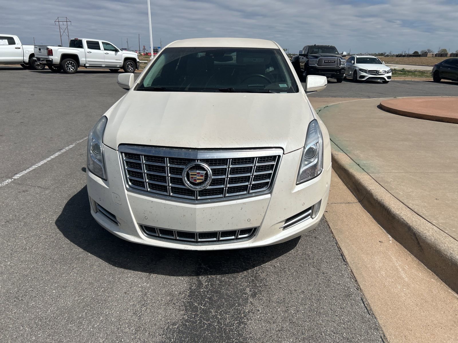 Used 2015 Cadillac XTS Premium image 2