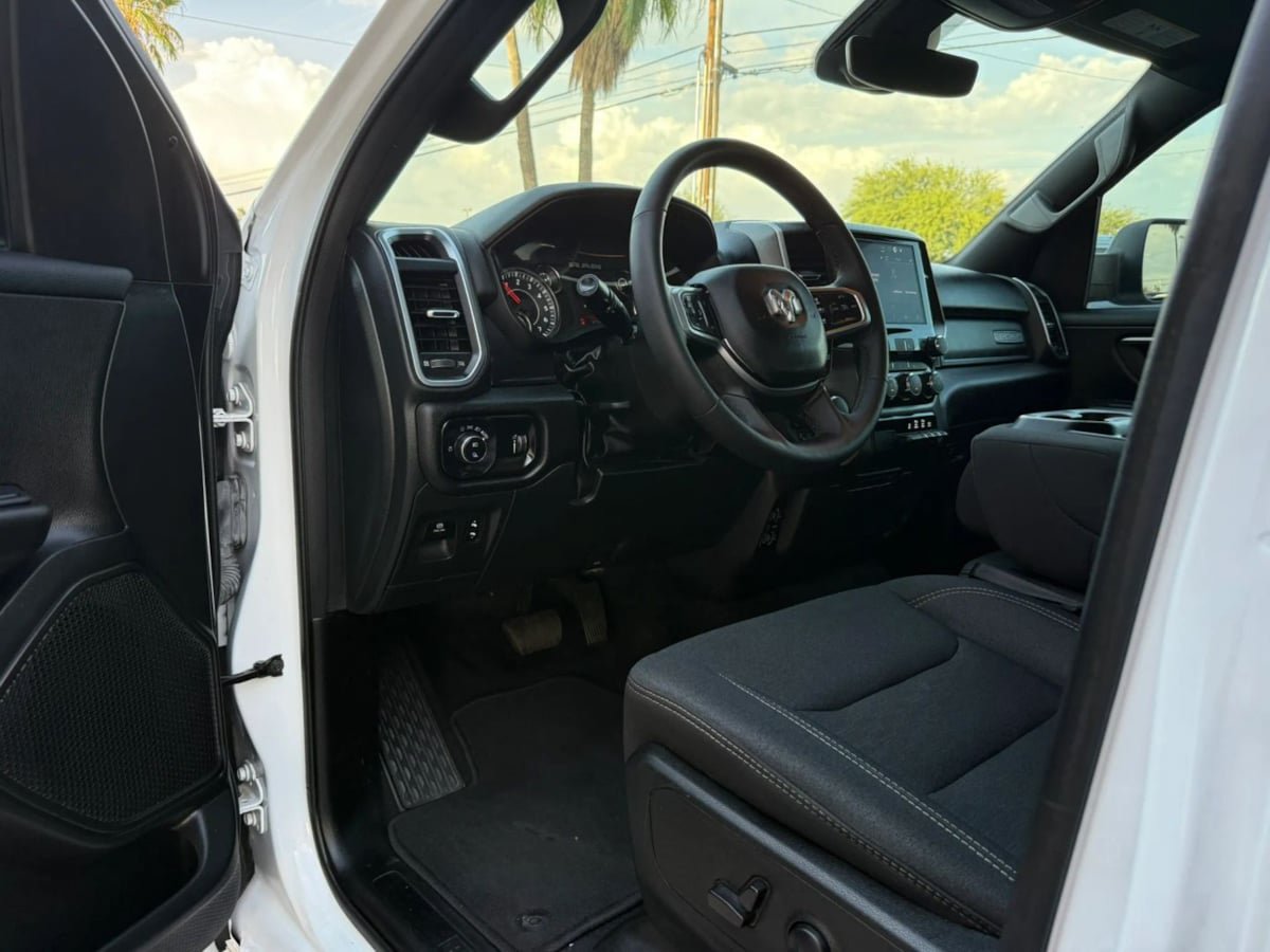 Used 2025 RAM 1500 Big Horn AWD/4WD image 37